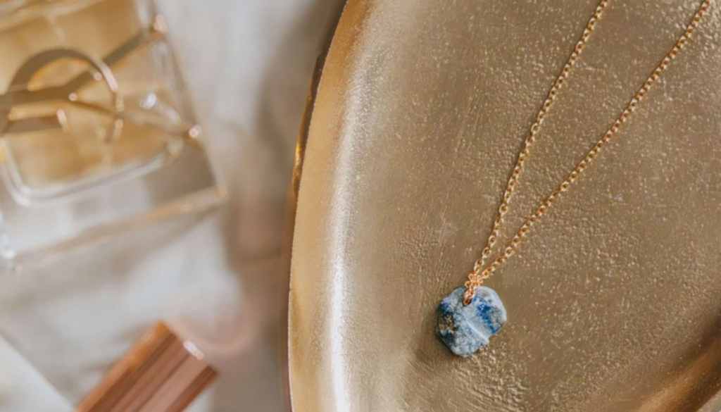 Elevate Your Style with Xander Kostroma: Elegant Jewellery & Home Decor